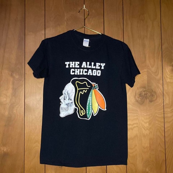 Vintage The Alley Chicago Blackhawks skull t-shirt - Picture 1 of 3